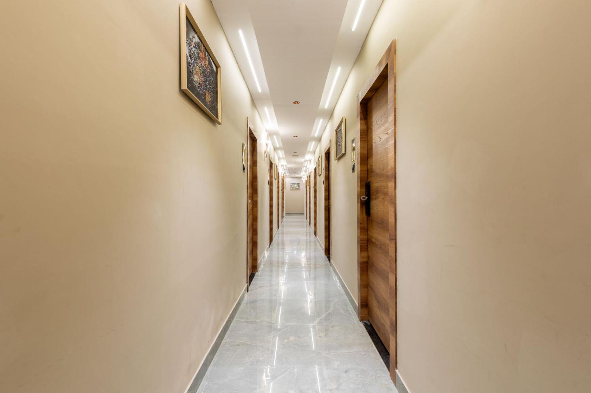 Hotel Zara International Мумбаи Экстерьер фото