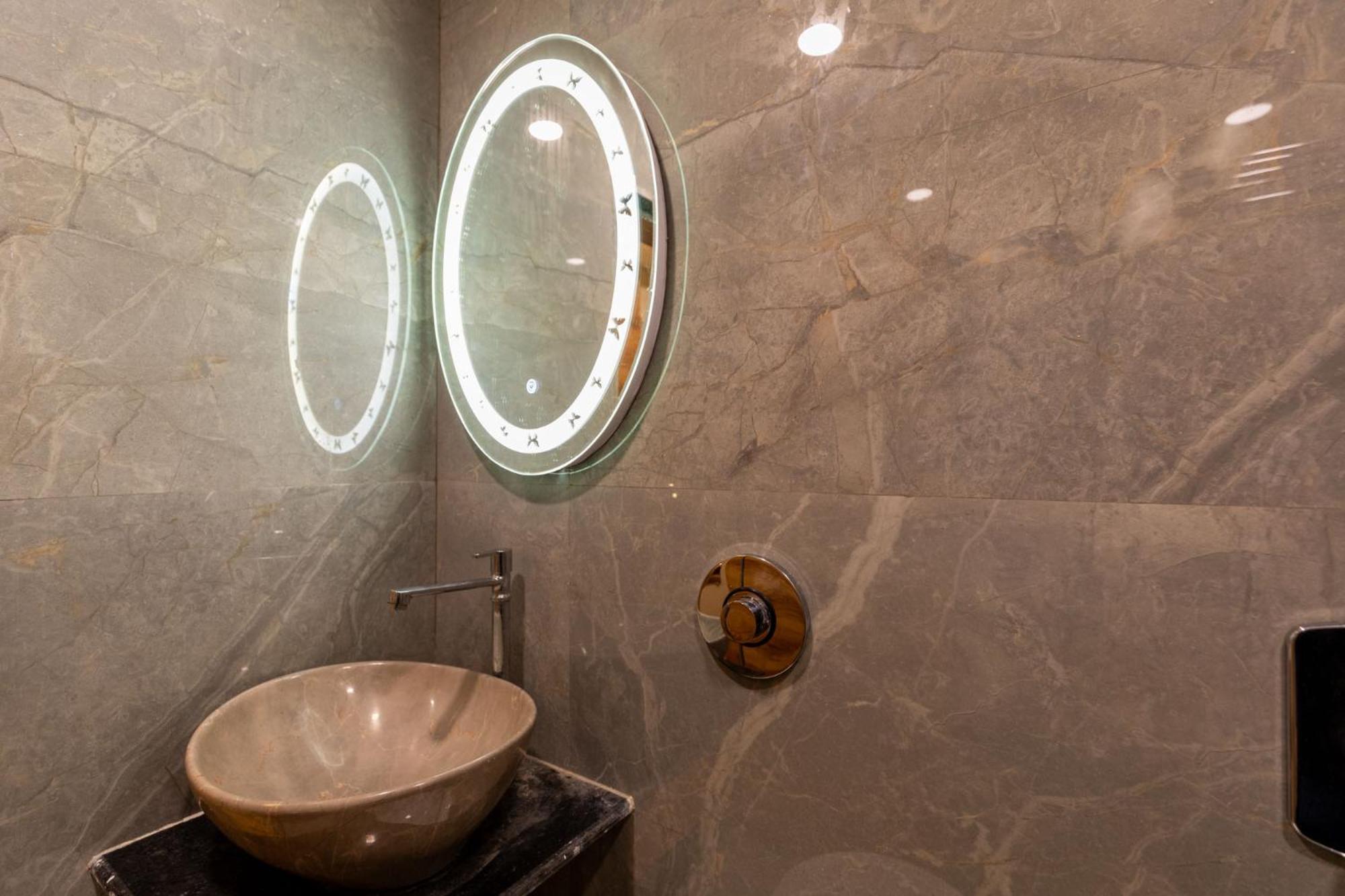 Hotel Zara International Мумбаи Экстерьер фото