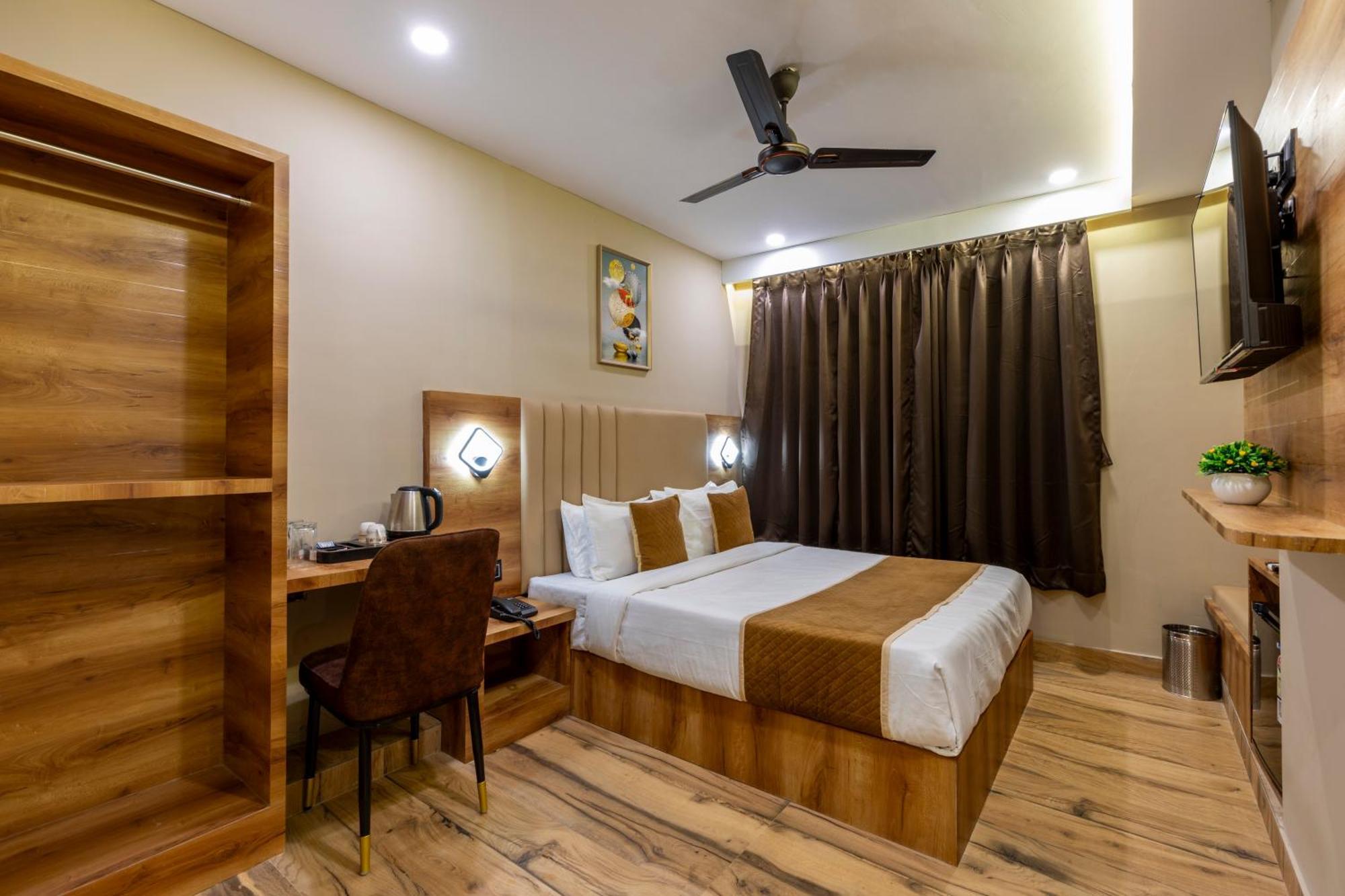 Hotel Zara International Мумбаи Экстерьер фото